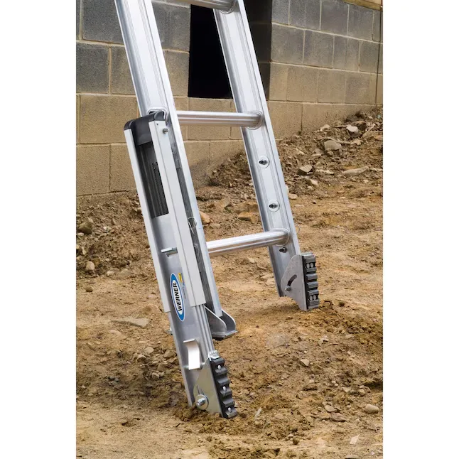 Werner D1500-2 36-ft Aluminum Type 1A-300-lb Load Capacity Extension Ladder | D1536-2