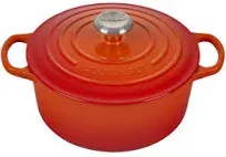 Le Creuset Signature Round Dutch Oven