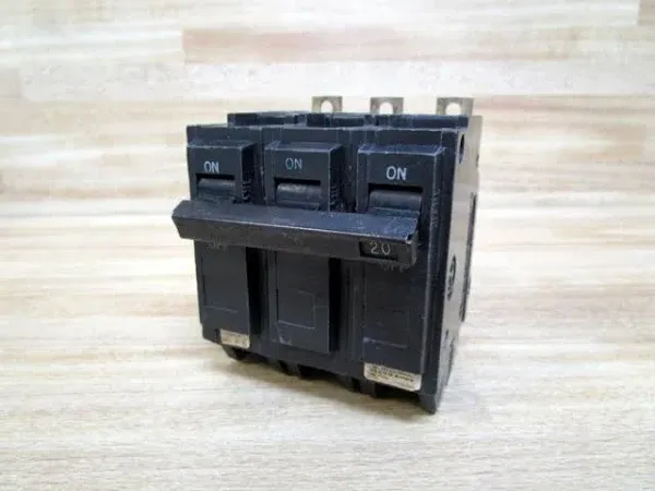 General Electric THQB32020 Circuit Breaker