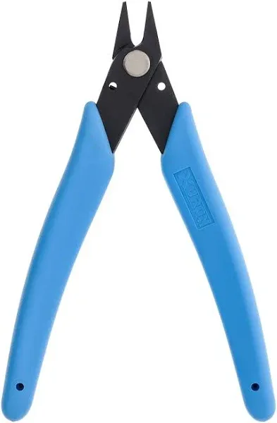 - 475 Xuro-Grip Short Nose Pliers