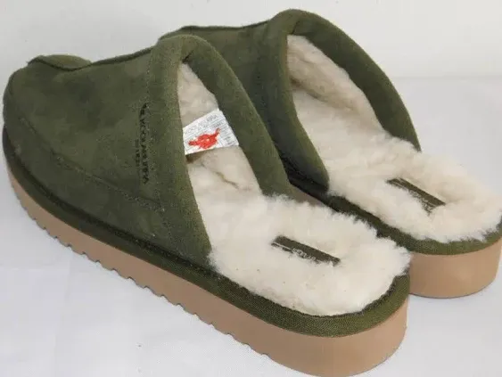 NWOB MENS SIZE 9 OLIVE GREEN UGG KOOLABURRA BORDON SUEDE FAUX FUR SLIPPERS