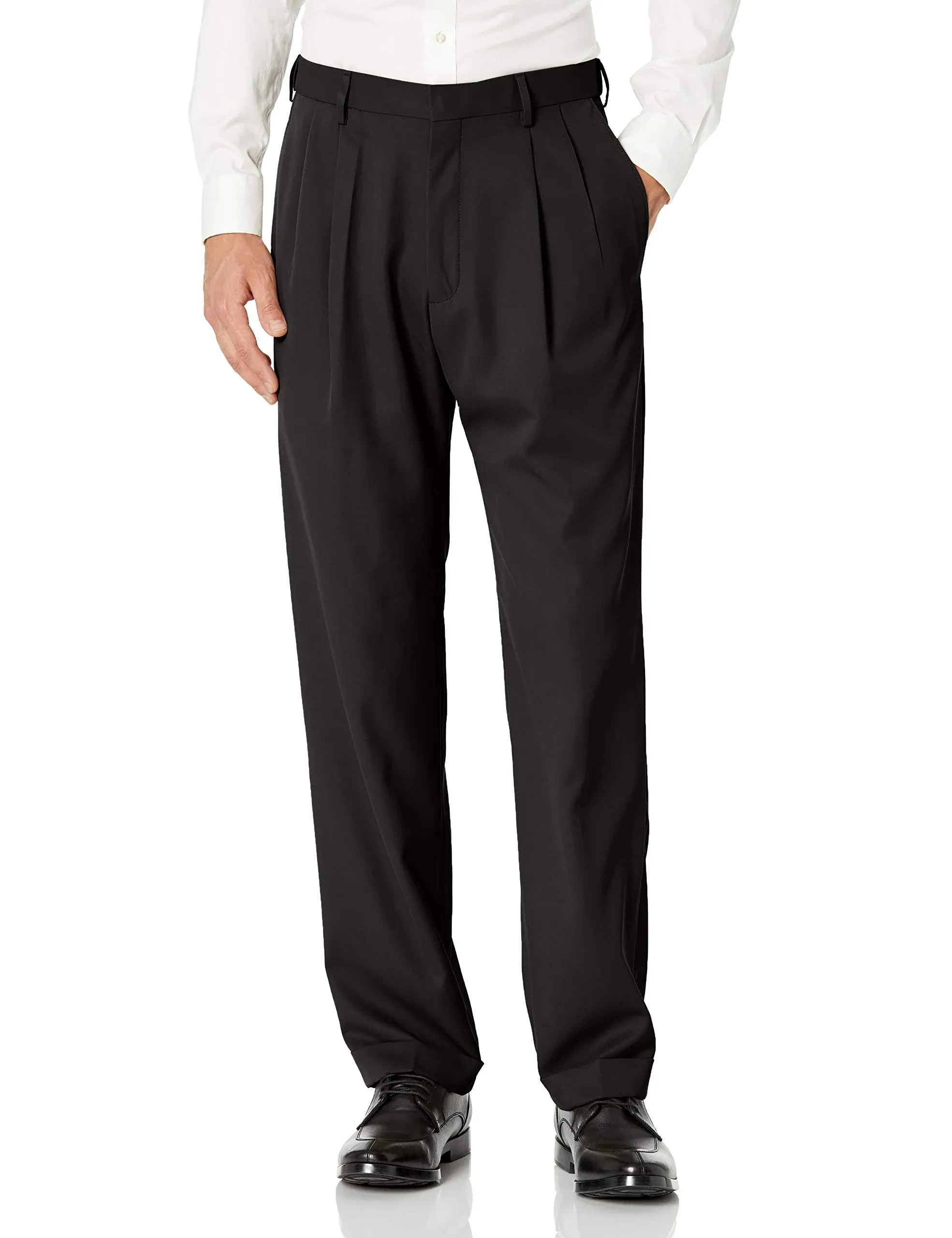 Haggar Men's Mynx Gabardine Pleat Front Dress Pant Classic Fit 11111836245