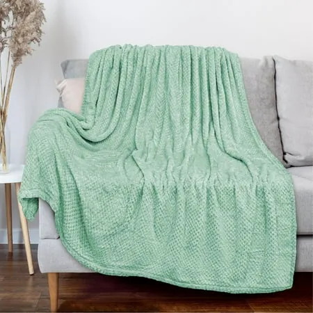 PAVILIA Waffle Fleece Throw Blanket for Couch Bed Mint Green Super Soft Fuzzy Cozy Blanket Sofa Plush Warm Cute Decorative Home Decor Throw Lightweight All Season Aqua Teal 50x60