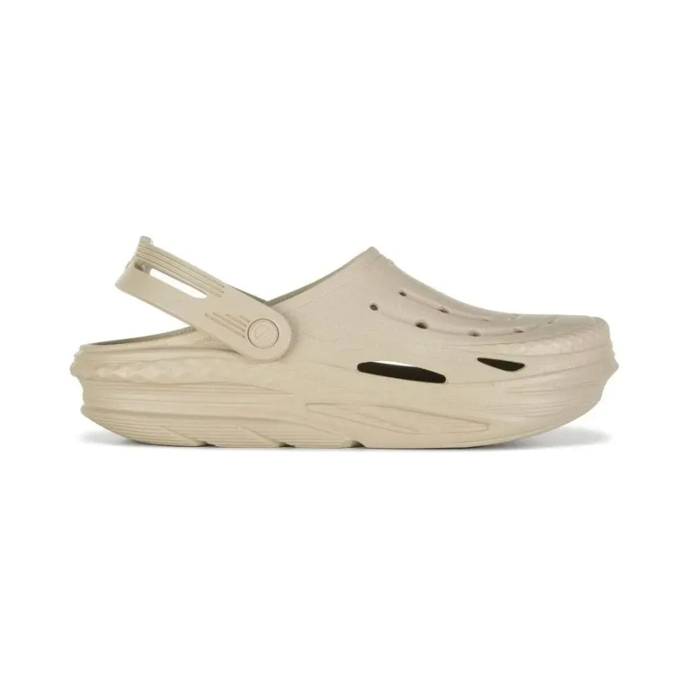 Crocs Off Grid Clog Beige