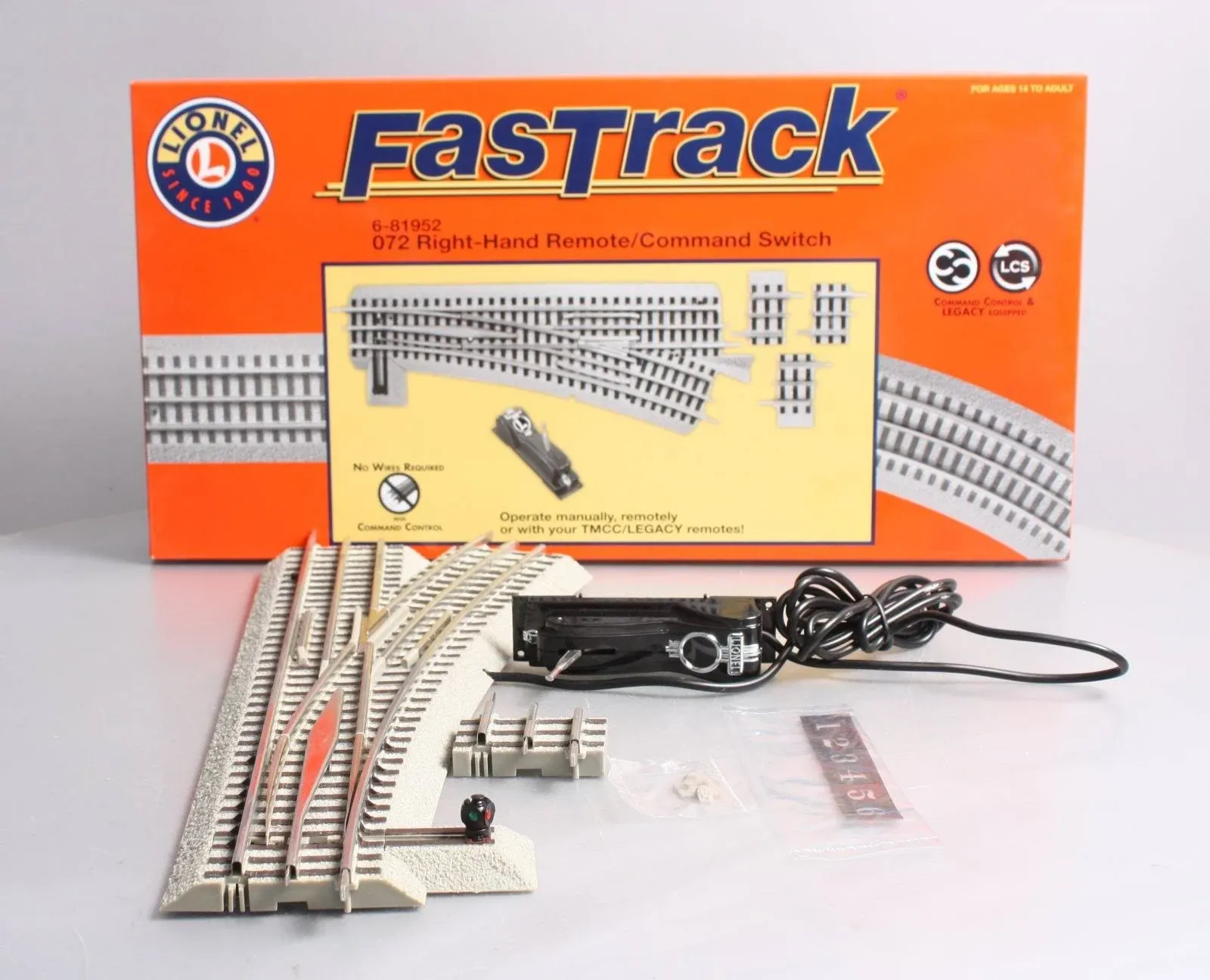 LIONEL FASTRACK 072 RH REMOTE/COMMAND SWITCH track o gauge turnout 6-81952 NEW